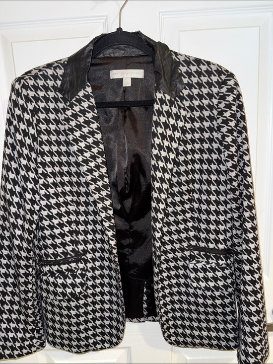 The Limited Jackets & Blazers - The Limited Black & White Houndstooth Blazer with Faux Leather Collar
